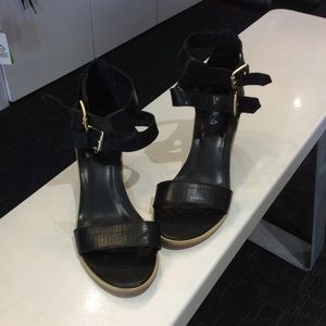 Kelsi dagger Brooklyn block heel shoe